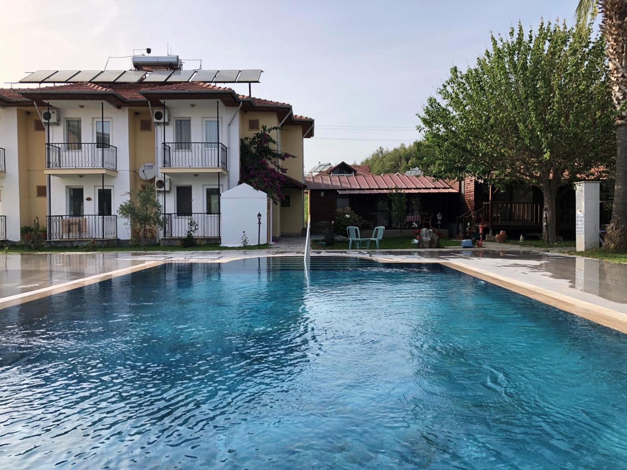 Defne Pansiyon - Koca Calis Vila Fethiye Exterior foto